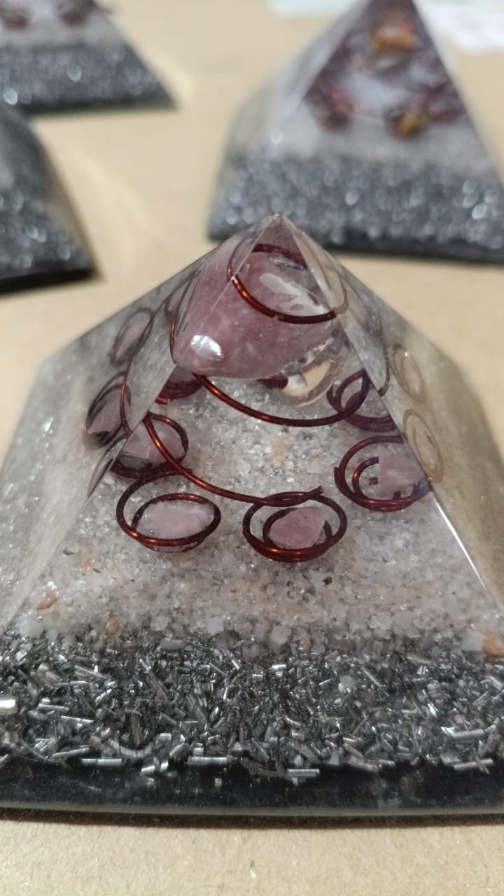 Pirámide 8 x 8. Ocho piedras. - Image 8