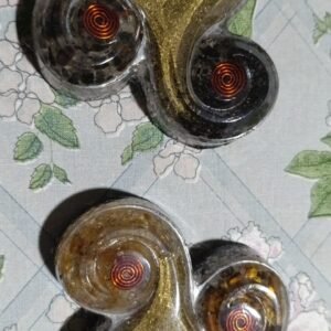 Trisquel con piedras